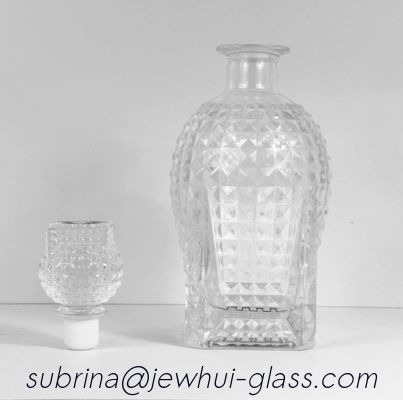 comprare Super Flint Diamond Cut Glass Decanter ,  XO, brandy ,  Vodka Liquor Gin Rum Tequila Whisky Brandy Spirit Glass Bottle With Solid Glass Stoppers fabbricazione online