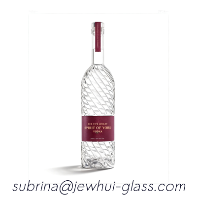 Buon prezzo 500ml, 700ml, 750ml, 600ml purified water   Glass Bottle With  T-CORK or GPI closures, Gula closures in linea