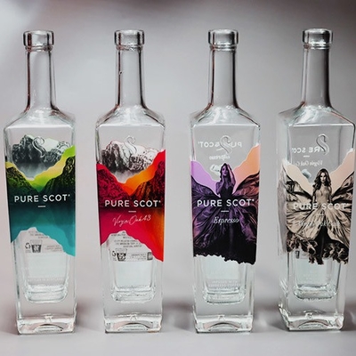 Buon prezzo bottiglia di vetro del whiskey 750ml fatta di alto Flint Glass eccellente in linea