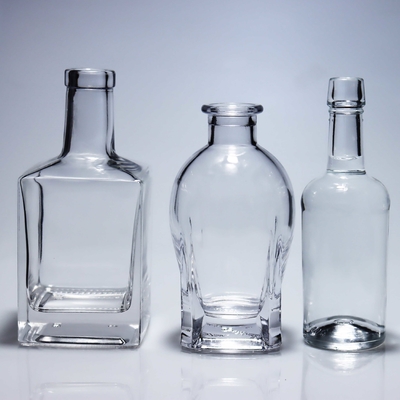 Buon prezzo Bottiglia di vetro vuota da 500 ml/ 700 ml Xo, bottiglia personalizzata per brandy in linea