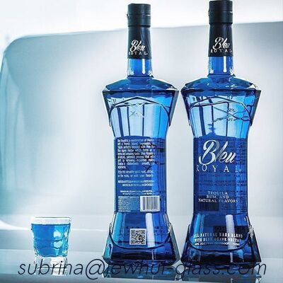 Buon prezzo Bottiglia di vetro da 750 ml di Vodka Blue Royal in linea