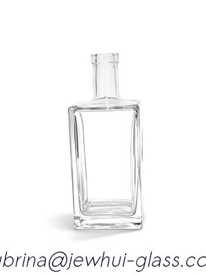 Buon prezzo BOTTIGLIA IN VETRO QUBIC DA 700 ML in linea
