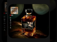 OEM Flint Glass Bottle con colore rosso completo con la decorazione di stampa dello schermo